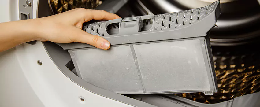 Signs Of A Clogged Dryer Lint Trap in South Farmingdale, New York